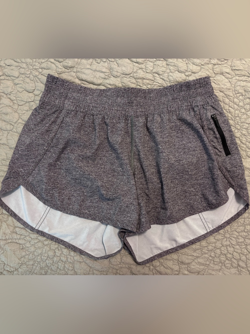 Lululemon Tracker Short V 4” - Heather Lux Multi Black